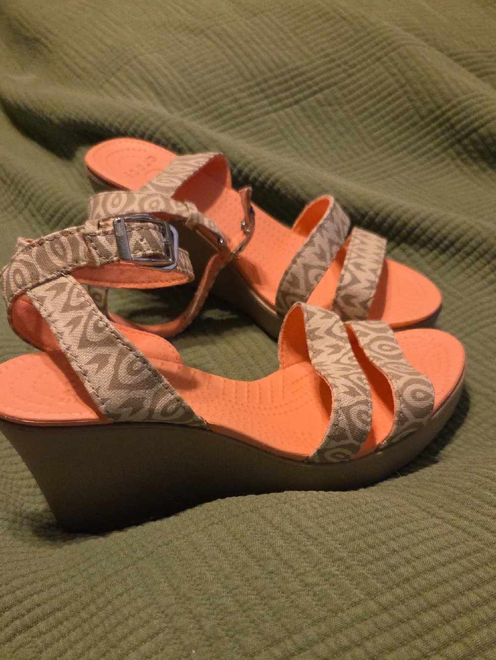 CROCS Coral Wedge Sandals with Beige Patterned Straps